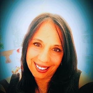 Meet your Posher, Renee